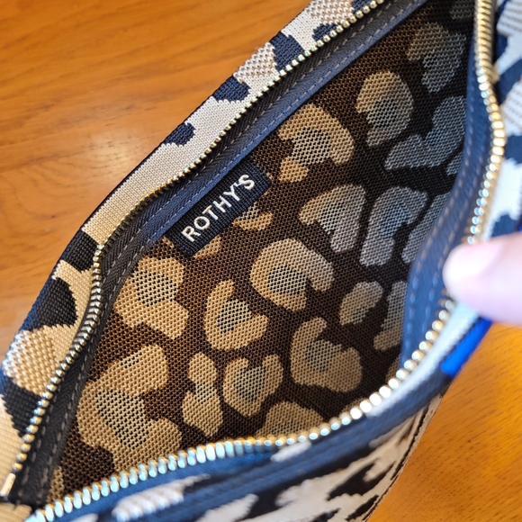 Rothys The Wristlet Desert Cat Animal Print Brown Black Tan - Picture 4 of 4